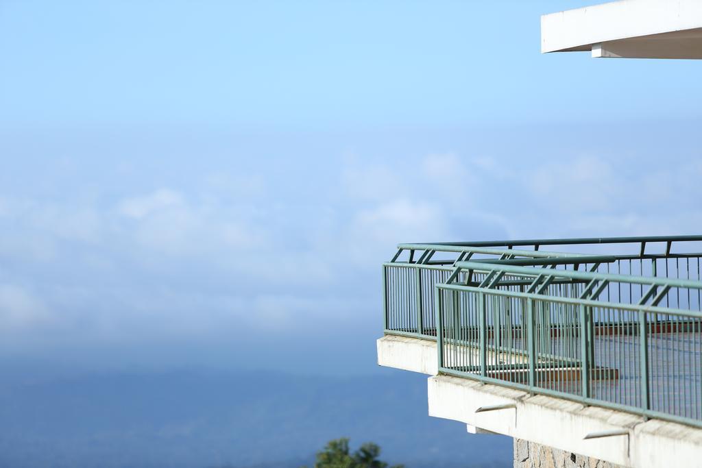 Ayur County Resort Chinnakanal Ngoại thất bức ảnh
