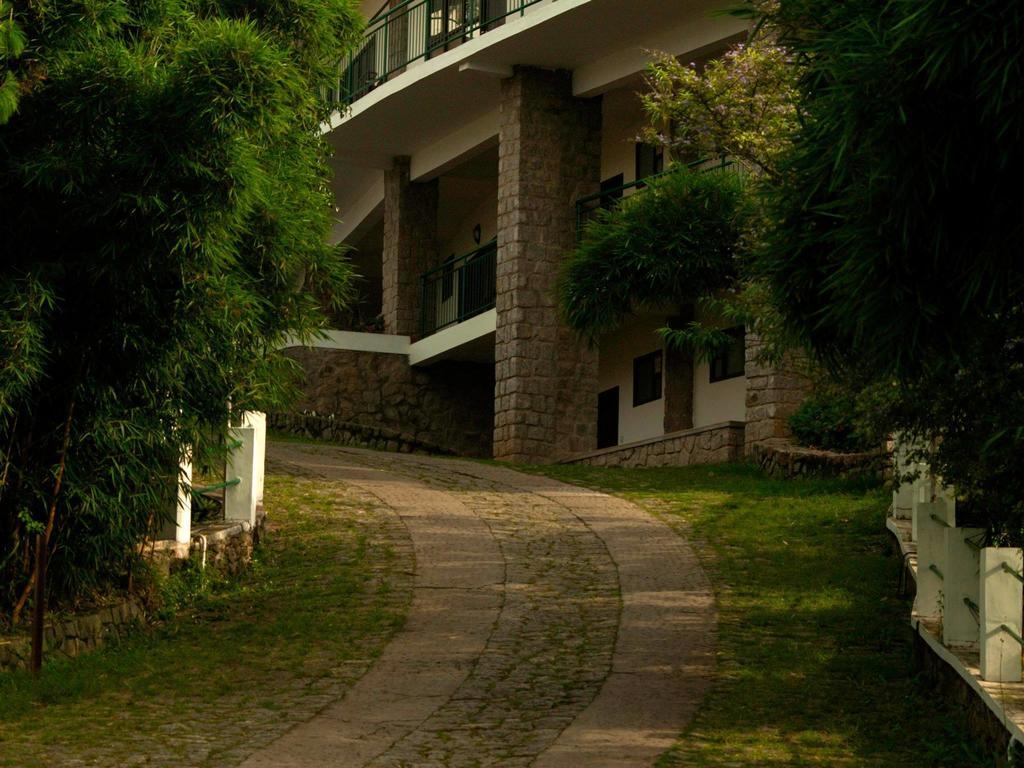 Ayur County Resort Chinnakanal Ngoại thất bức ảnh