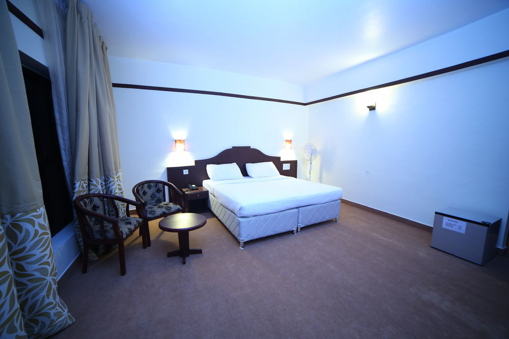 Ayur County Resort Chinnakanal Ngoại thất bức ảnh