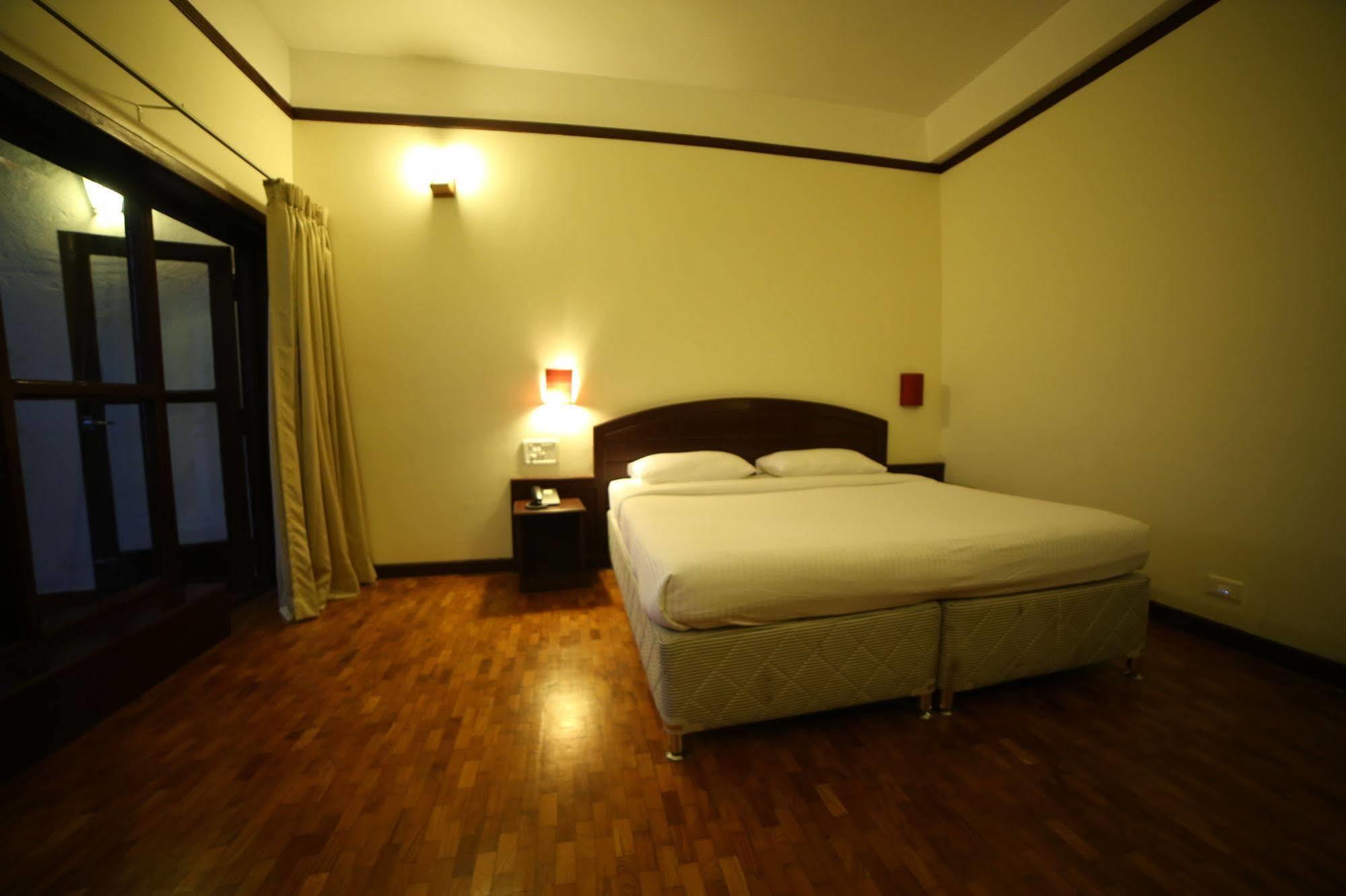 Ayur County Resort Chinnakanal Ngoại thất bức ảnh