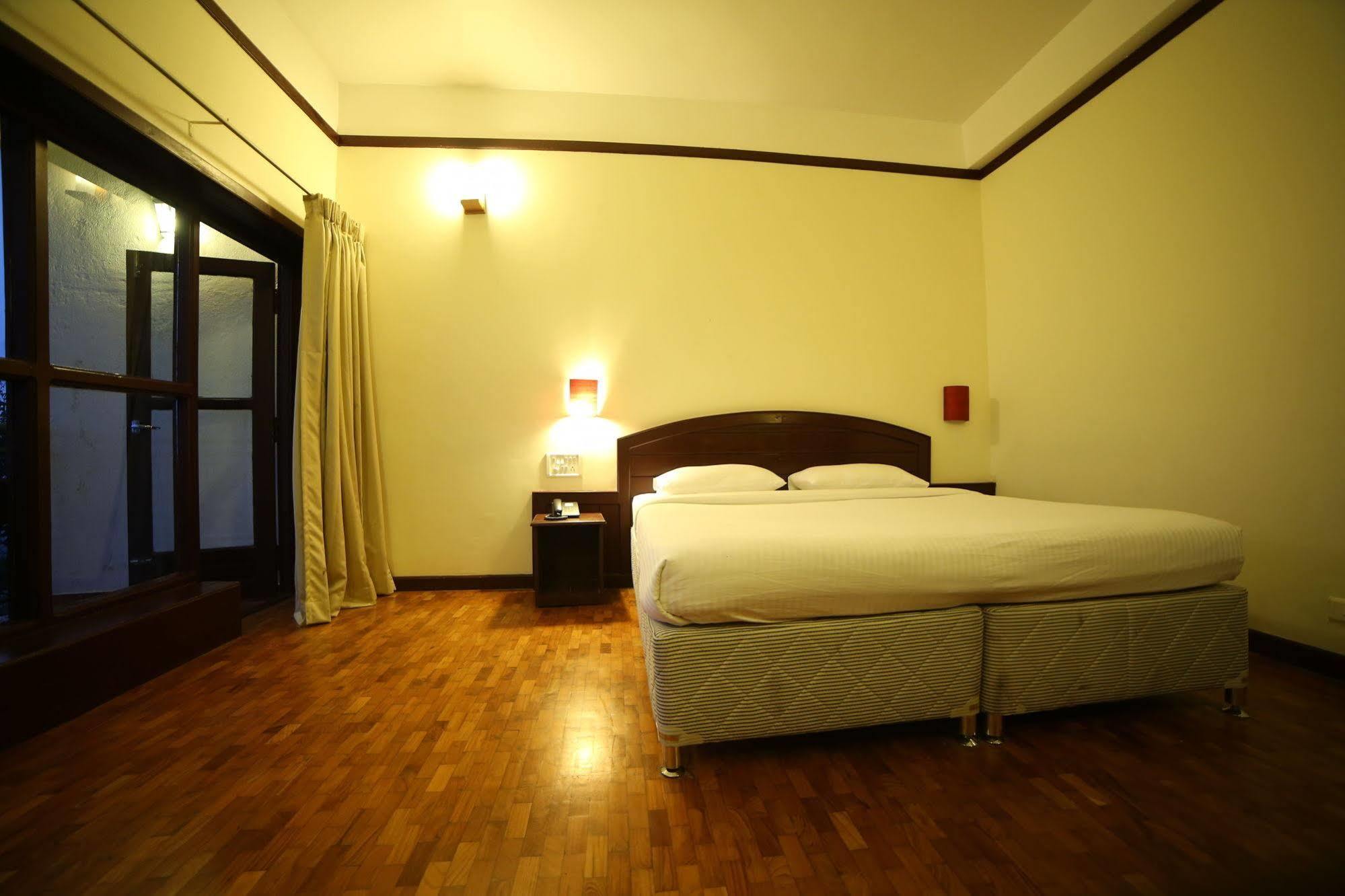 Ayur County Resort Chinnakanal Ngoại thất bức ảnh